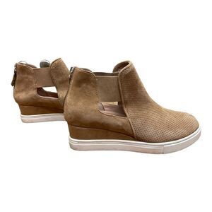 Linea Paolo Boots Womens 6 M Wedge Ankle Booties Brown Suede Perforated Zip Up